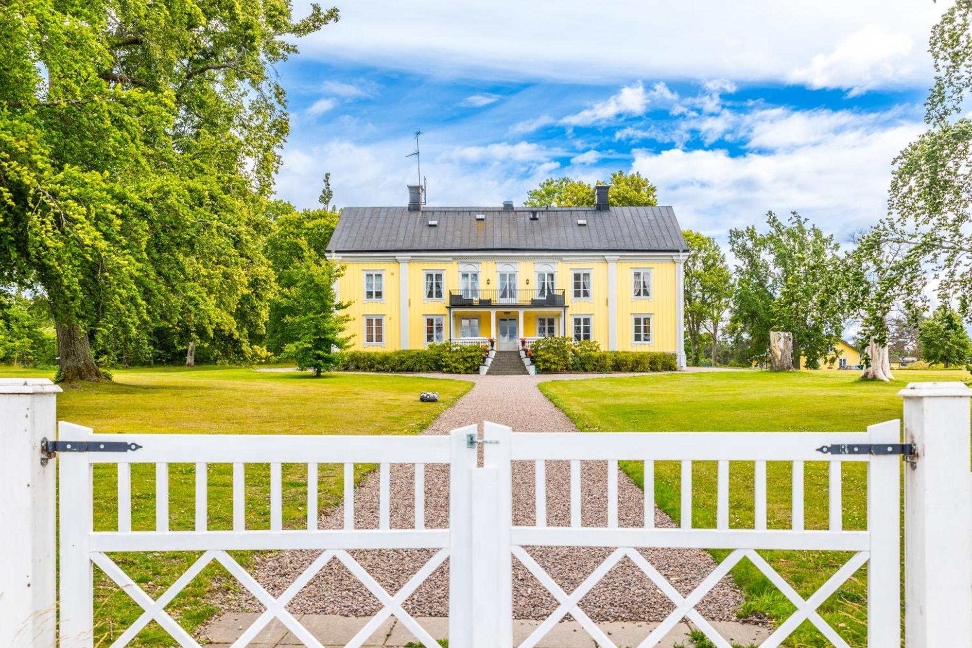 Kristinehamn Herrgardscamping & Stugor Екстер'єр фото