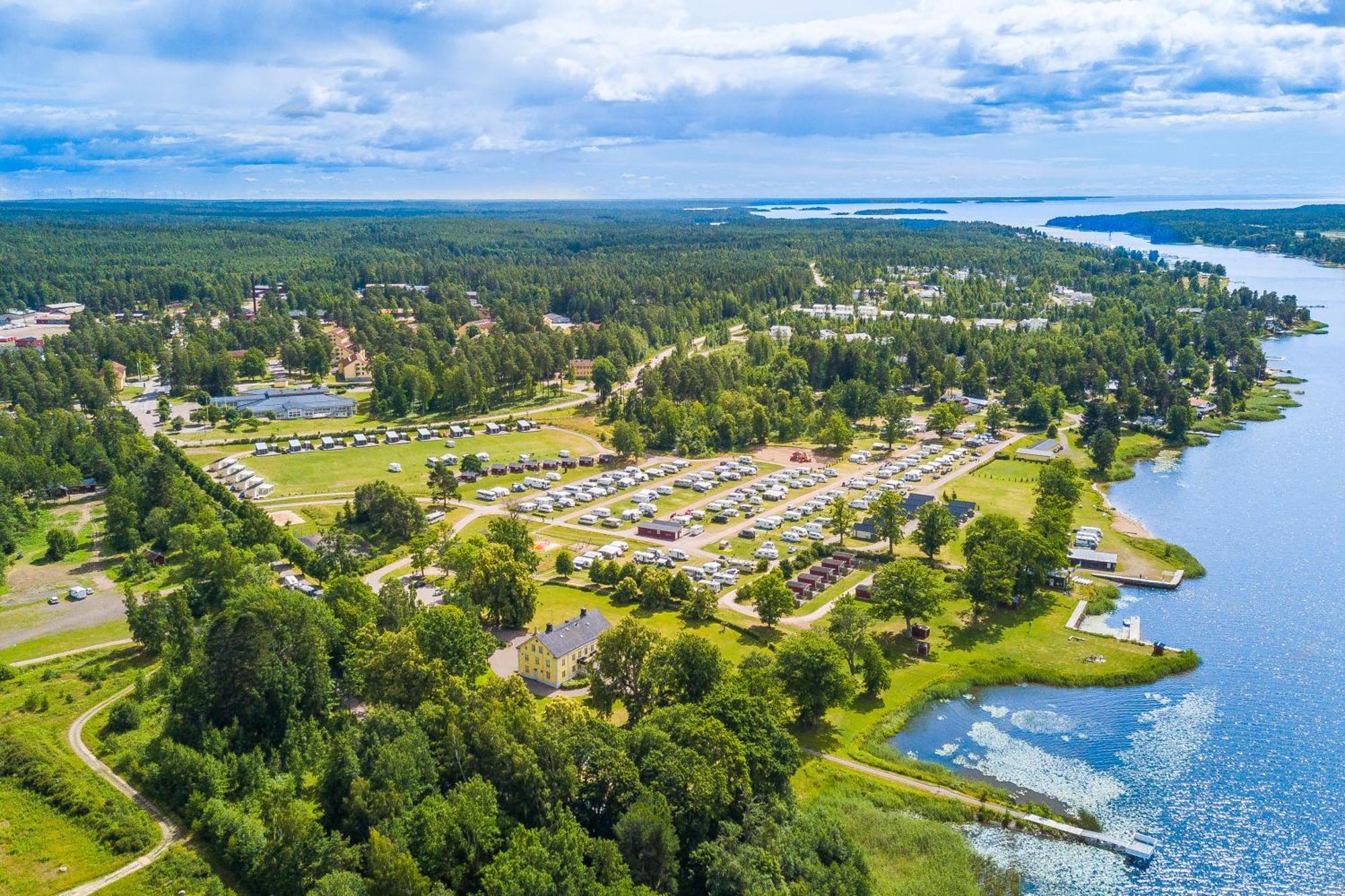 Kristinehamn Herrgardscamping & Stugor Екстер'єр фото